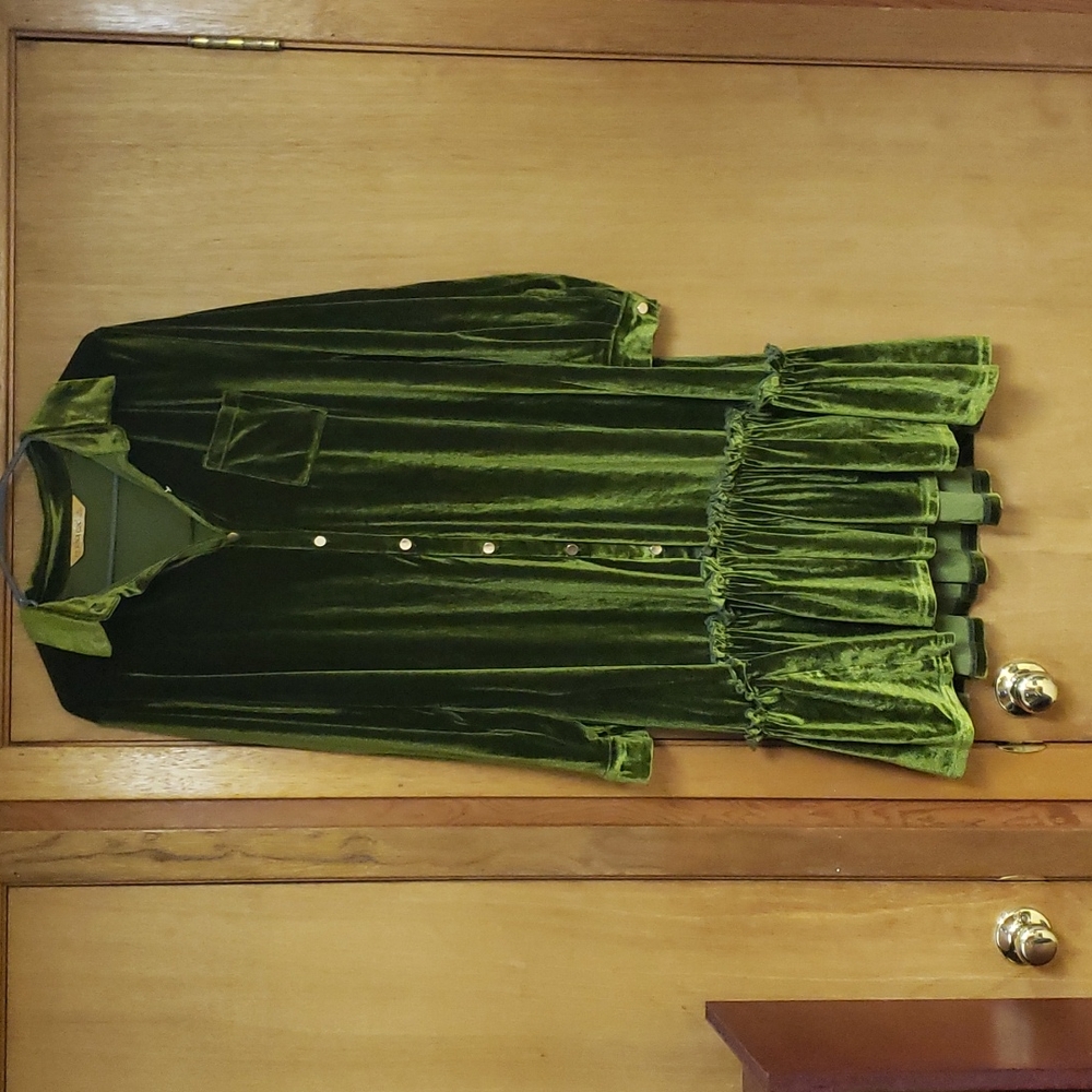 Elf Sack XL Green Velvet Midi Dress
